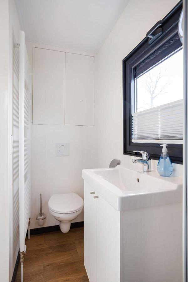 Welcome In - Houseboat Agua Dolce Met Tuin, Paviljoenwei 4, Sneek - Offingawier Εξωτερικό φωτογραφία